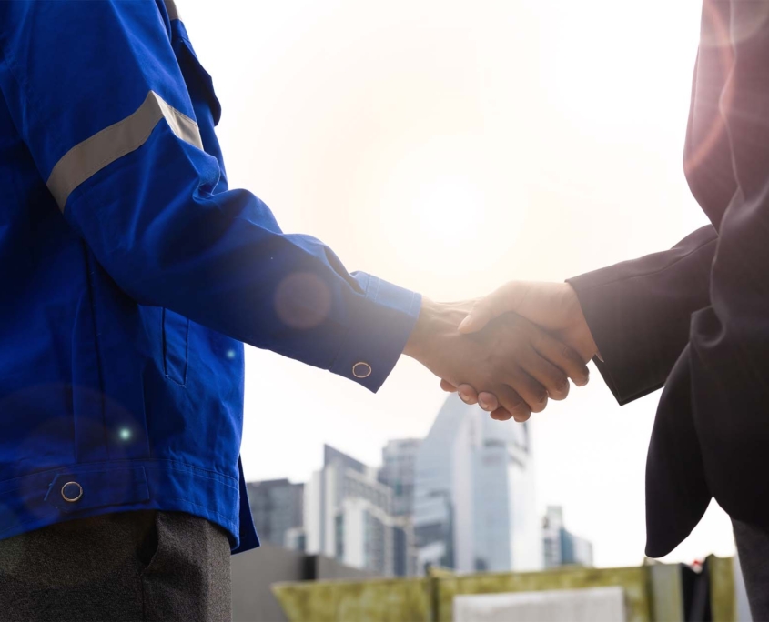 Engineer People and business man ceo shaking hands on business cooperation agreement_